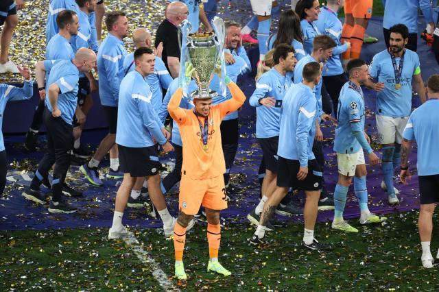 体育登录-天雷变功臣！“失误型门将”拯救曼城