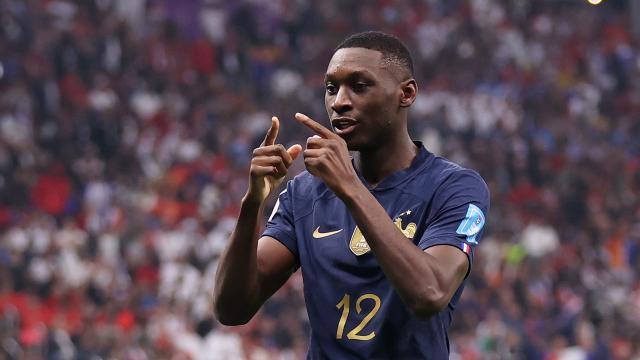 华体会体育-【人物】穆瓦尼：法国群星阵中，朴实的平民英雄