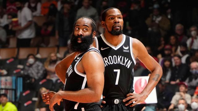 体育登录-【现场】KD38分却变成空砍 进攻受限哈登避谈吹罚